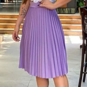 Vintage Pleated Lavender Midi Women's Skirt SIZE S